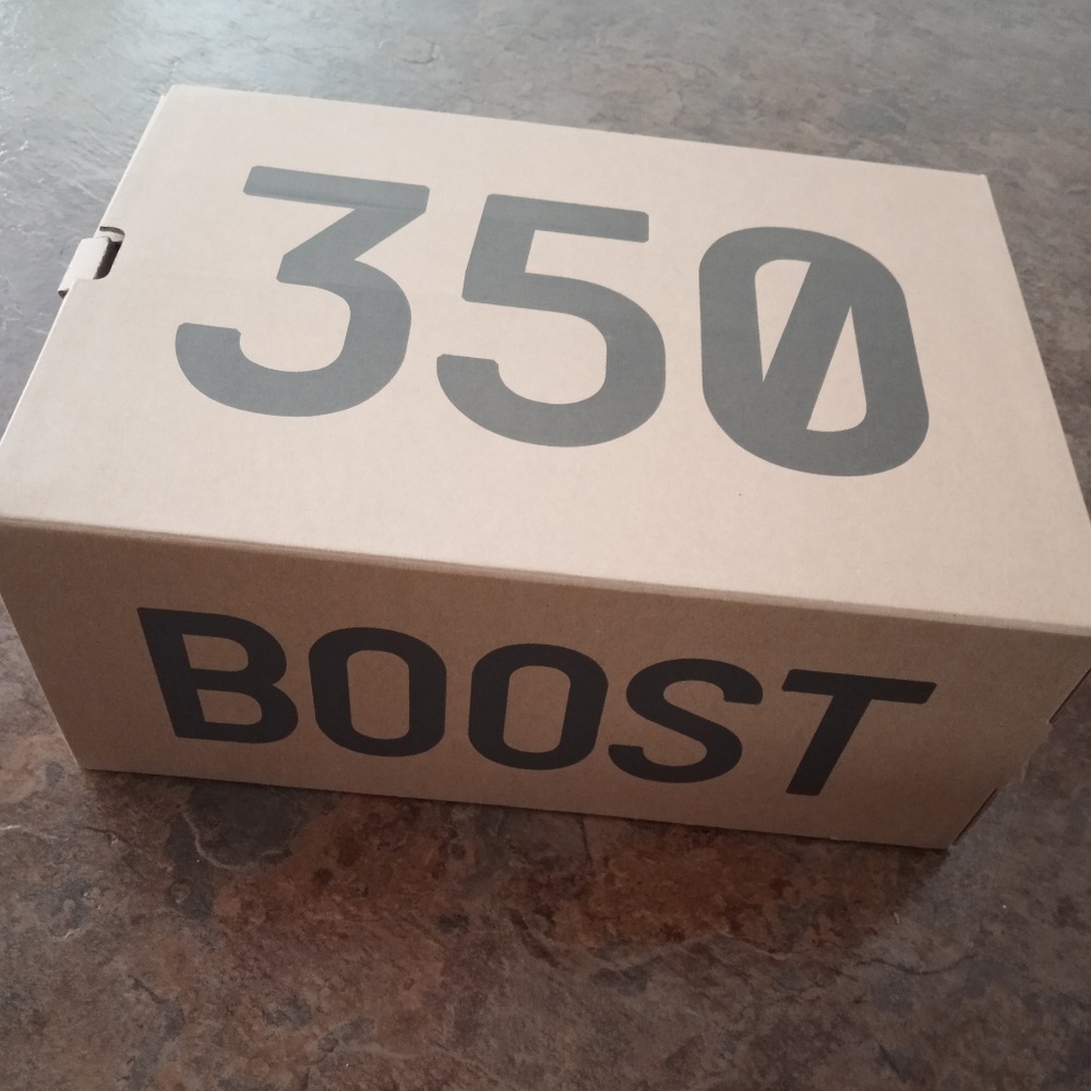 Yeezy boost 350 box